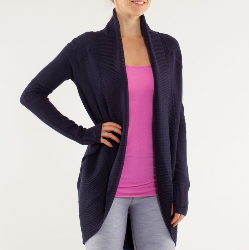Lululemon Transformation Reversible Wrap Cardigan In Deep Indigo/ White Size S